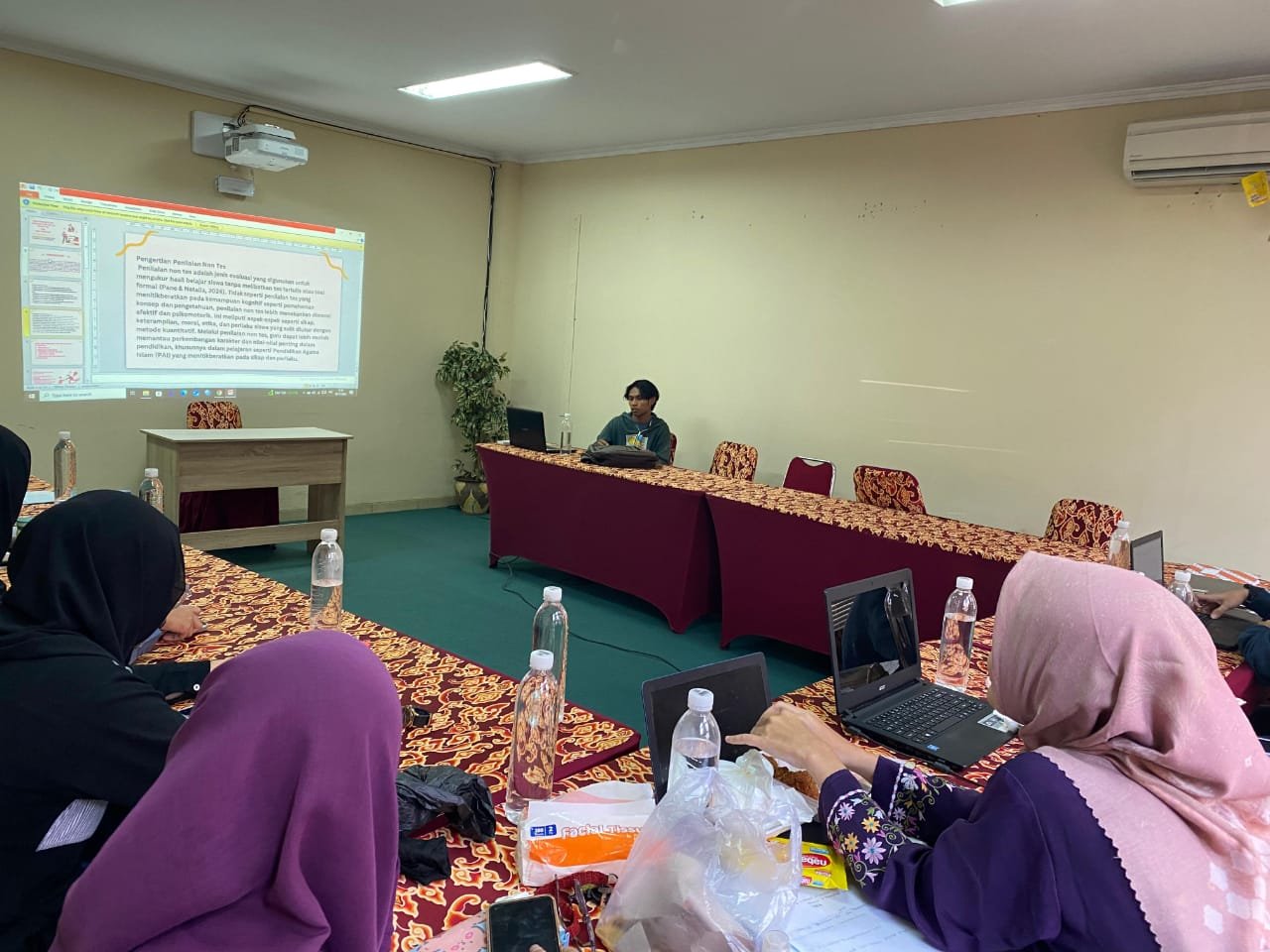 Pelatihan Bahasa Asing Terintegrasi dalam Pembelajaran Program Studi S3 PAI